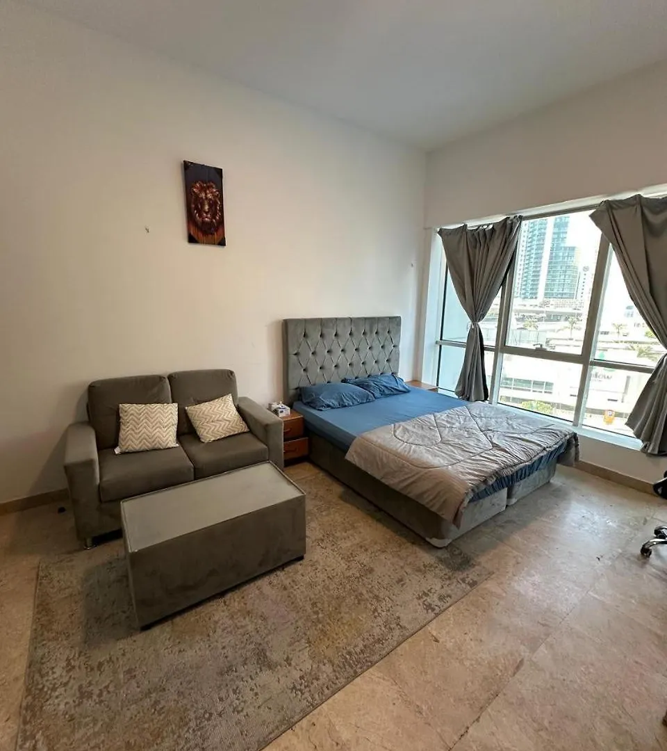 Marina Comfort Room With Bath Inside Dubai Homestay